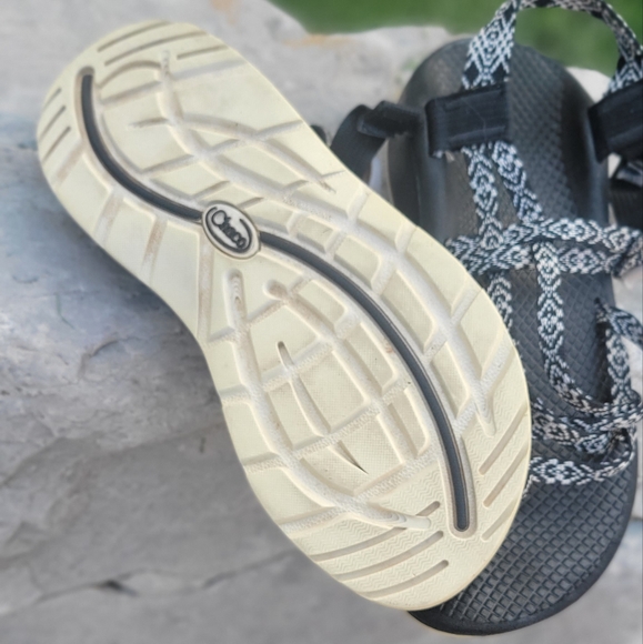 Women's Chaco Hiking Sandles size 8 - Picture 3 of 4